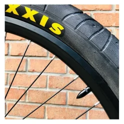 Custom Collective X Bikelife C100 Gris Béton 2022 -Demolition Parts Soldes Boutique custom collective x bikelife c100 gris beton 2022 3