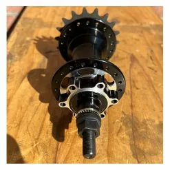 Moyeu COLLECTIVE C2 Arrière Noir -Demolition Parts Soldes Boutique moyeu collective c2 arriere noir 2