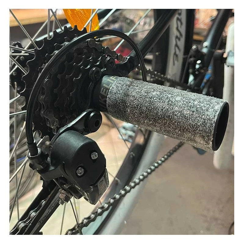 Pack Pegs BIKELIFE Noirs + Grips BIKELIFE Transparent 8 Pack Pegs BIKELIFE Noirs + Grips BIKELIFE Transparent – Image 6