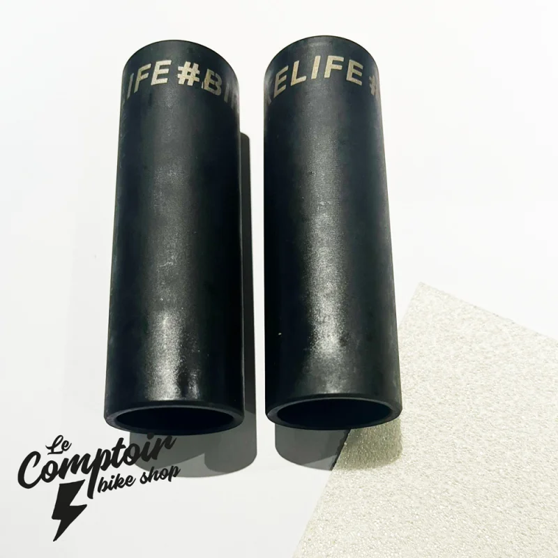 Pack Pegs BIKELIFE Noirs + Grips BIKELIFE Transparent 3 Pack Pegs BIKELIFE Noirs + Grips BIKELIFE Transparent