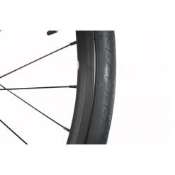 Focale44 PNEU F44 REVOLTED 700c Blk -Demolition Parts Soldes Boutique pneu f44 revolted bk 2