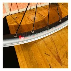 Roue Arrière Custom Bikelife X Collective 29 Pouces à Disk Noire - Wheeling Bike -Demolition Parts Soldes Boutique roue arriere custom bikelife x collective 29 pouces a disk noire wheeling bike 9