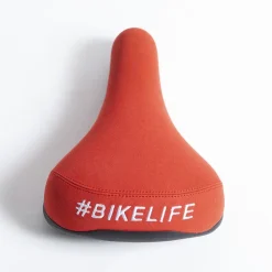 Selle BIKELIFE Rouge Logo Blanc